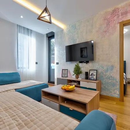 Caruso Apartment *